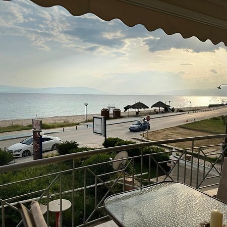 Sea 2 See Paralia Ofryniou Orfanion Экстерьер фото