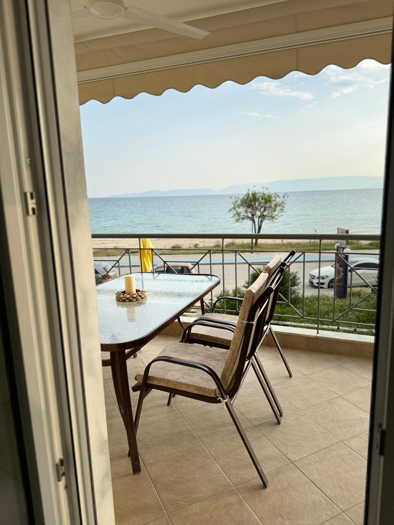 Sea 2 See Paralia Ofryniou Orfanion Экстерьер фото